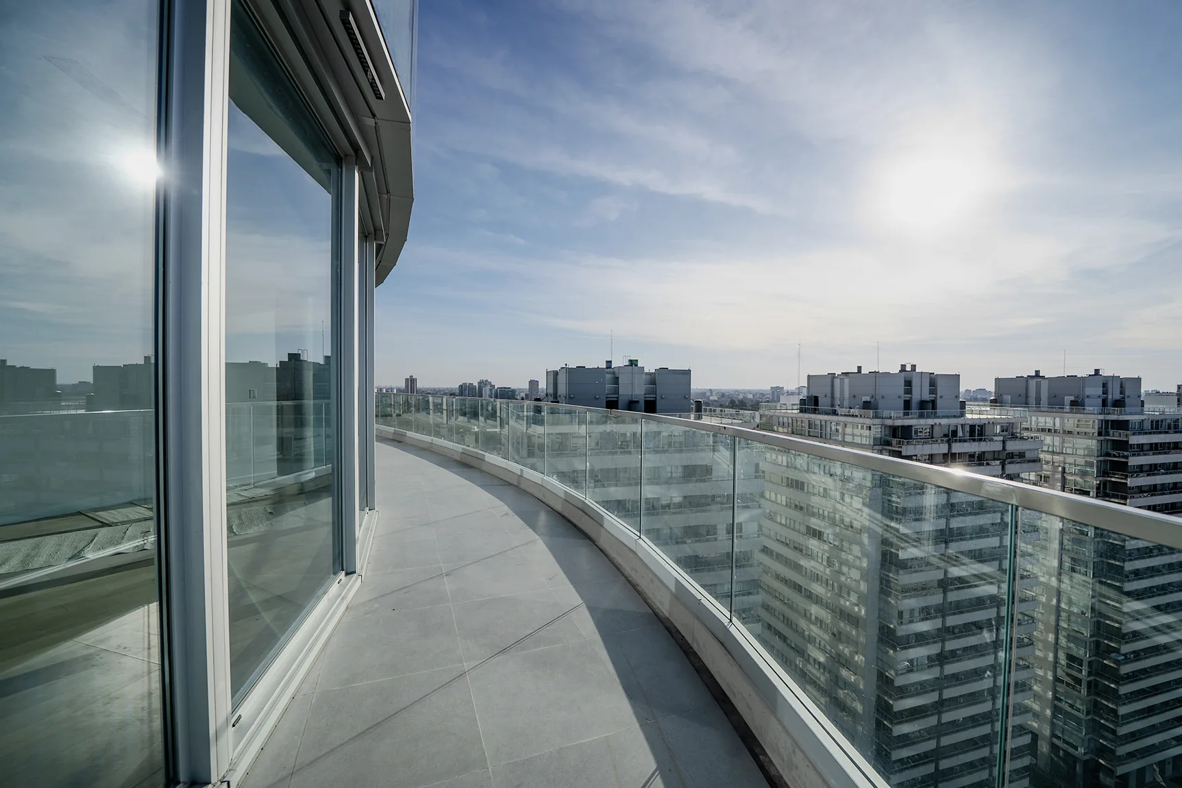 Balcón del triplex B torre Río
